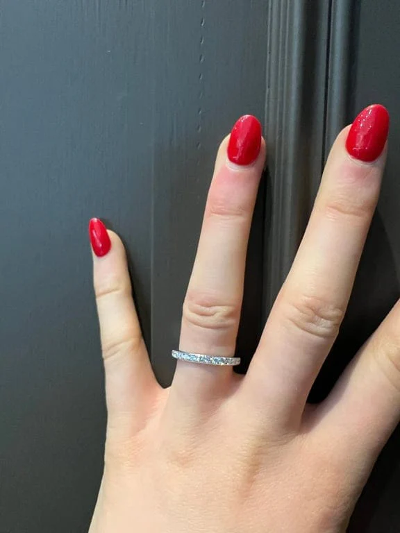 18k white gold ring with diamonds - Image 3