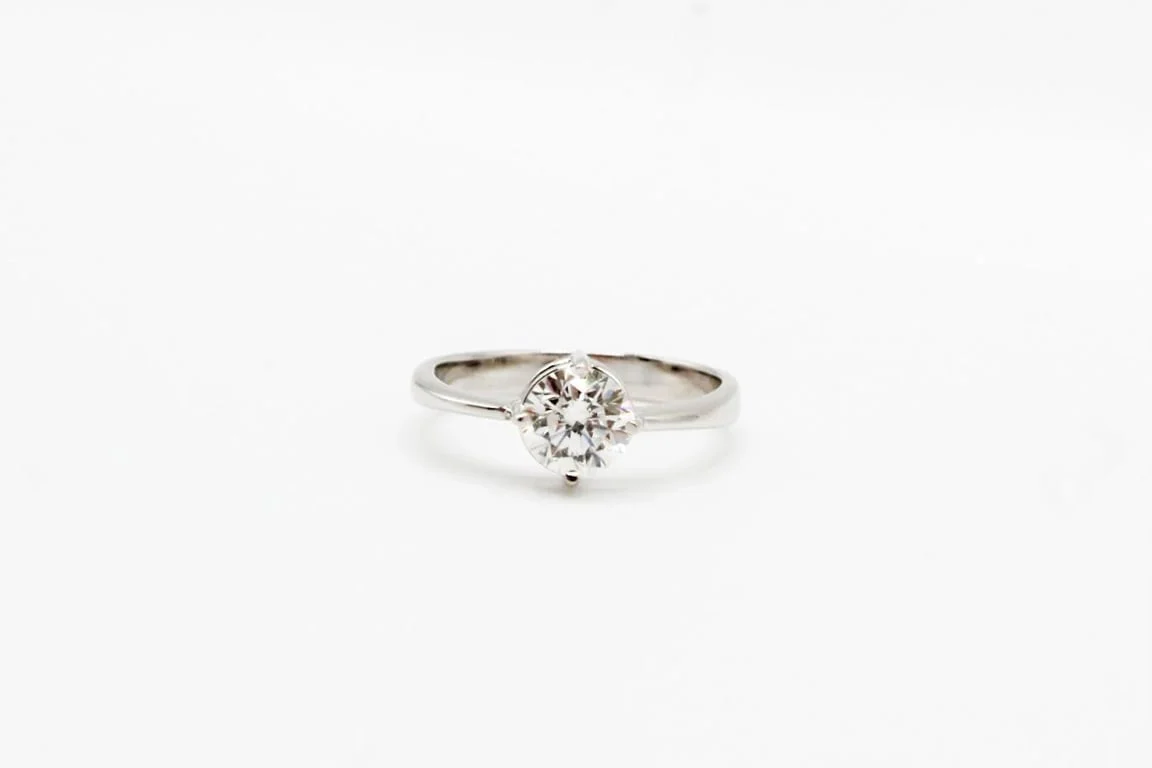 Solitaire white gold and diamond 