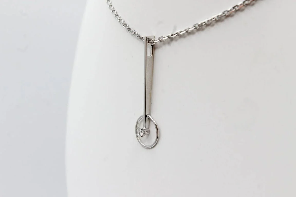 White gold stem pendant, diamond  - Image 4