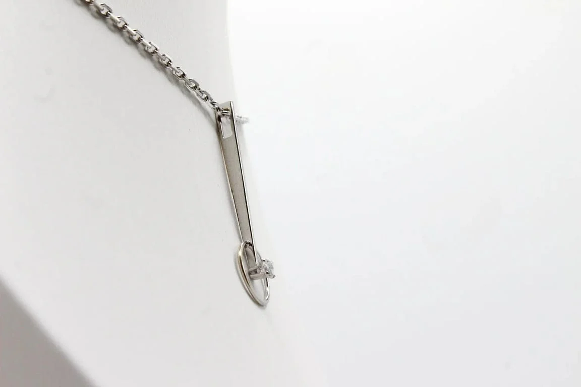 White gold stem pendant, diamond  - Image 7