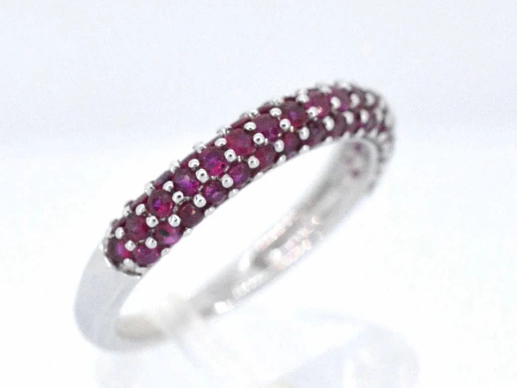 White gold ring with rubies - Image 3