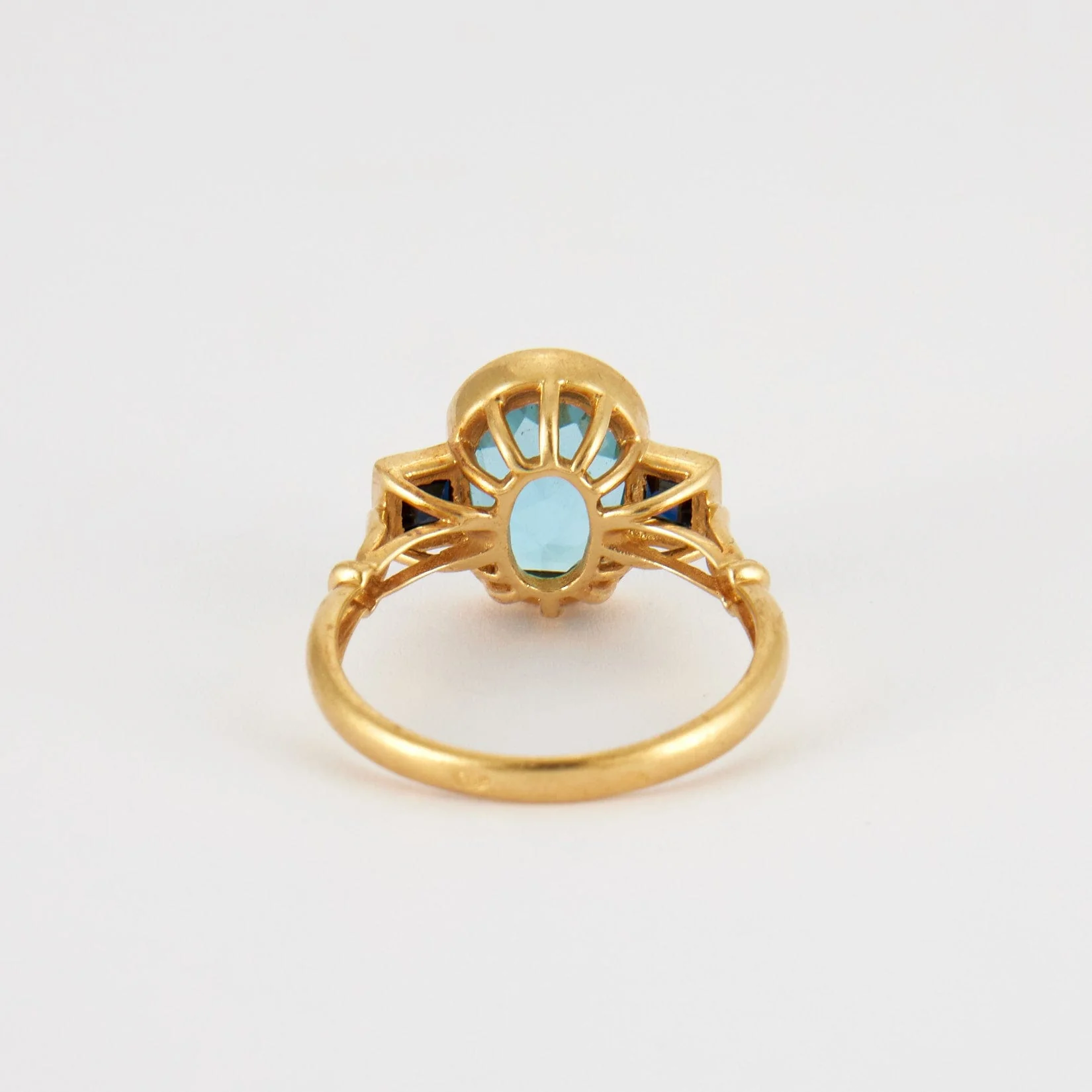 Topaz & sapphire yellow gold ring - Image 5