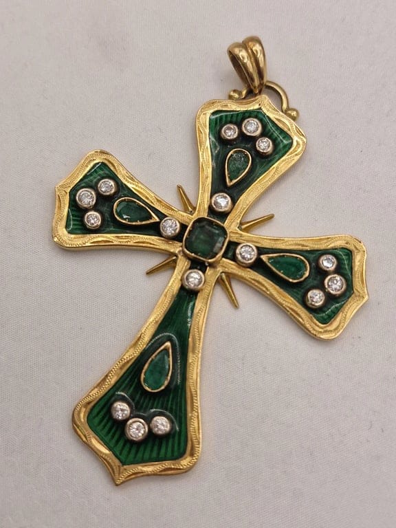 Vintage yellow gold cross pendant with diamonds, emeralds  - Image 3