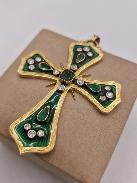 Vintage yellow gold cross pendant with diamonds, emeralds  - Image 4