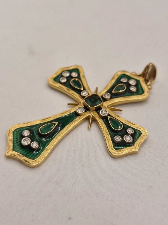 Vintage yellow gold cross pendant with diamonds, emeralds  - Image 5