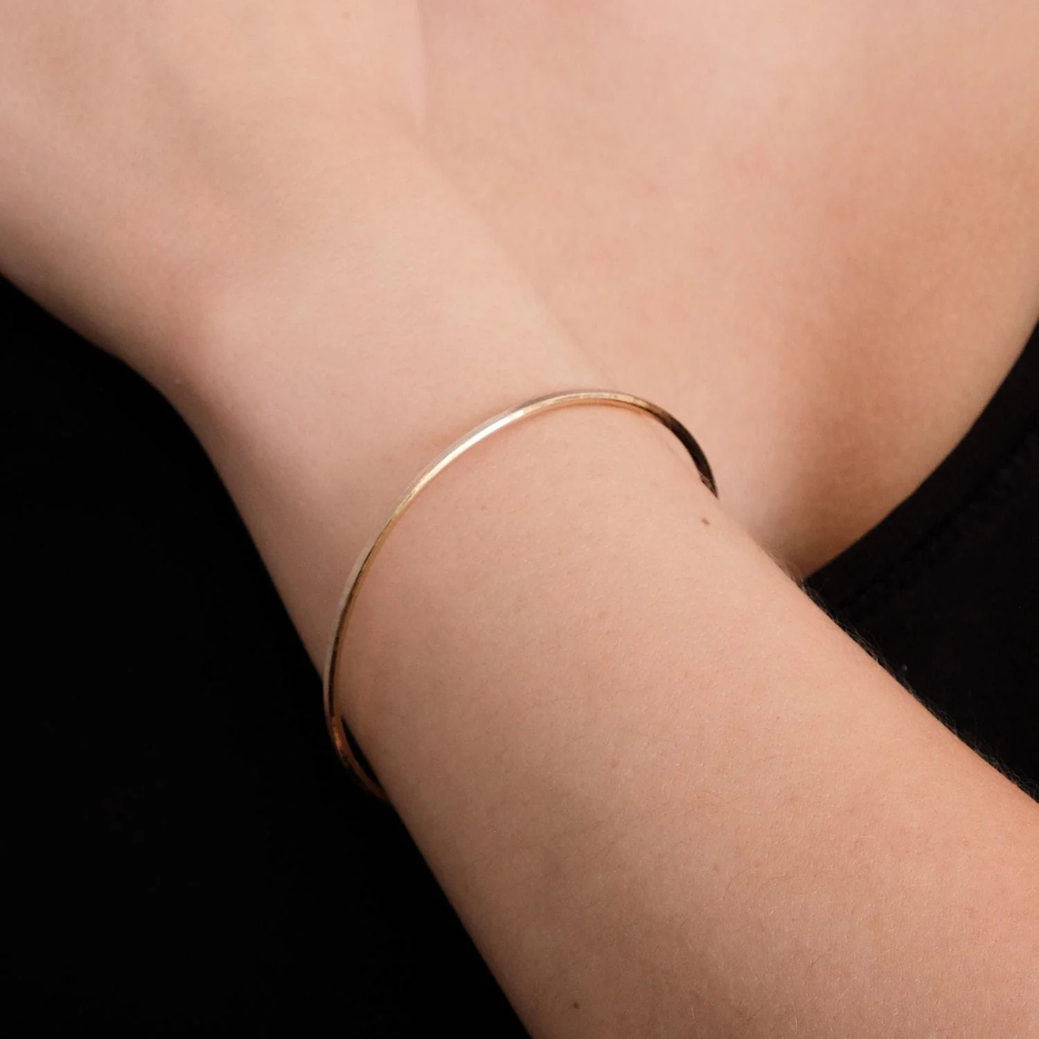 Rose gold bangle bracelet - Image 3