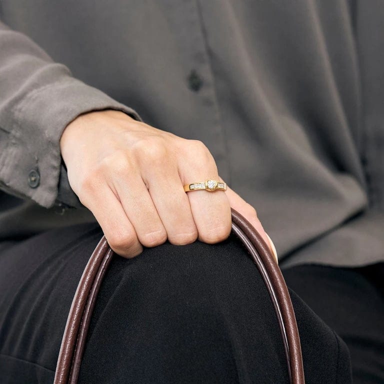 Mauboussin - Swann Princess ring in yellow gold and diamond - Image 2