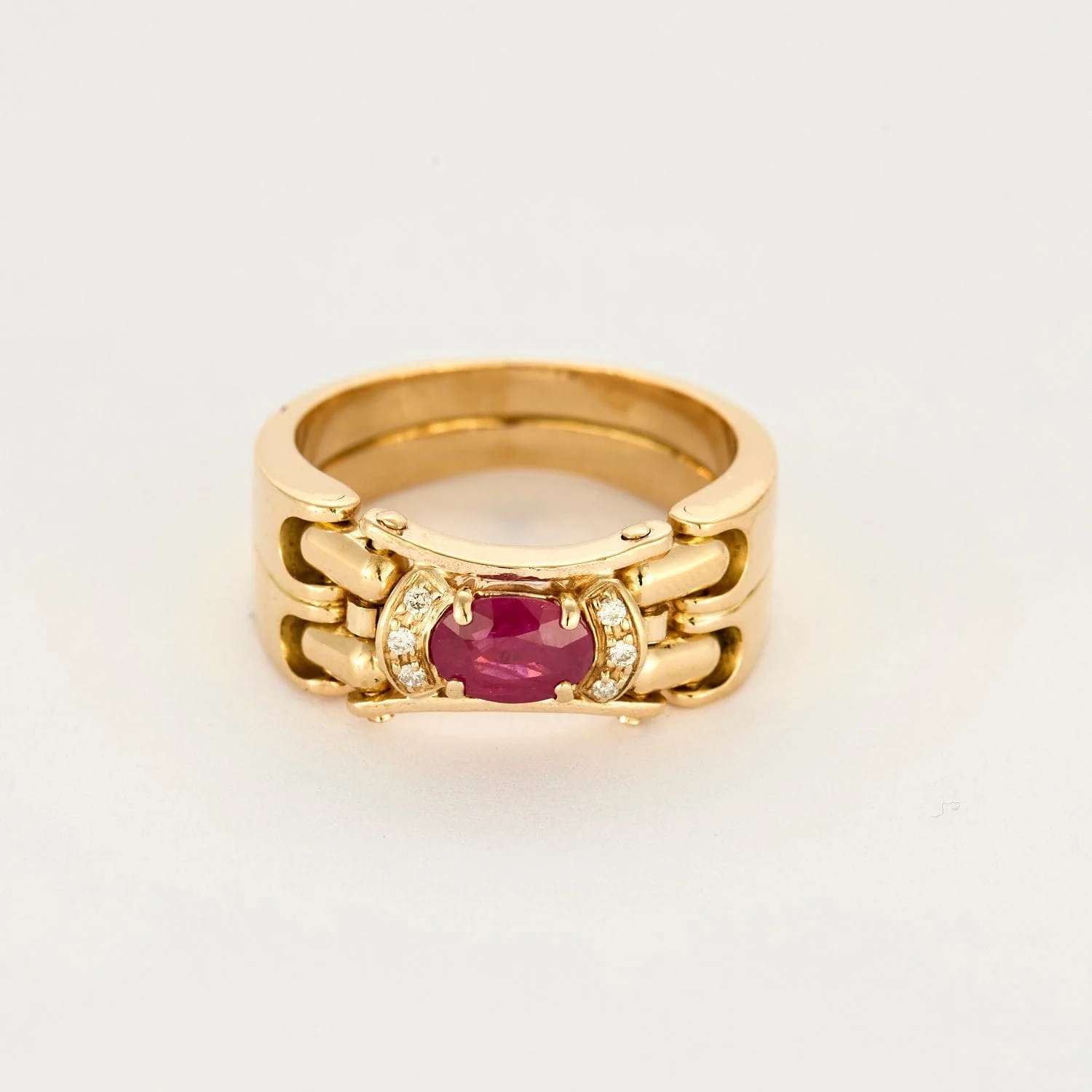 Yellow Gold Ruby Diamond Ring - Image 5