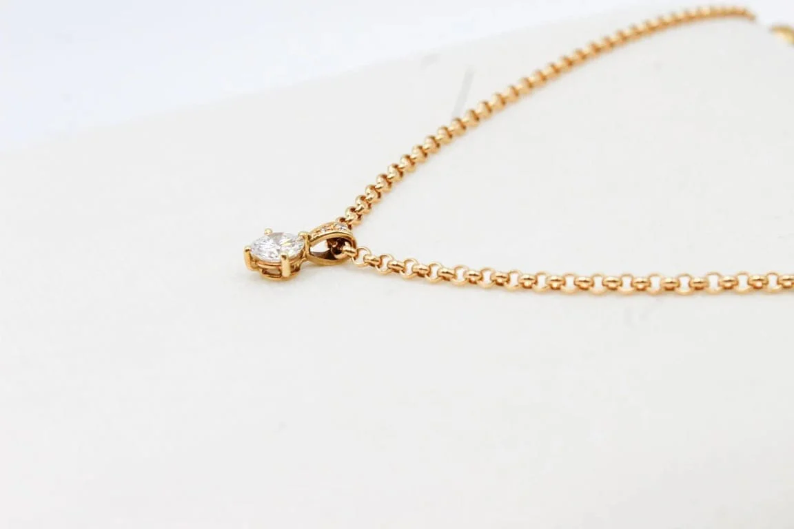 Yellow gold pendant, diamonds  - Image 8
