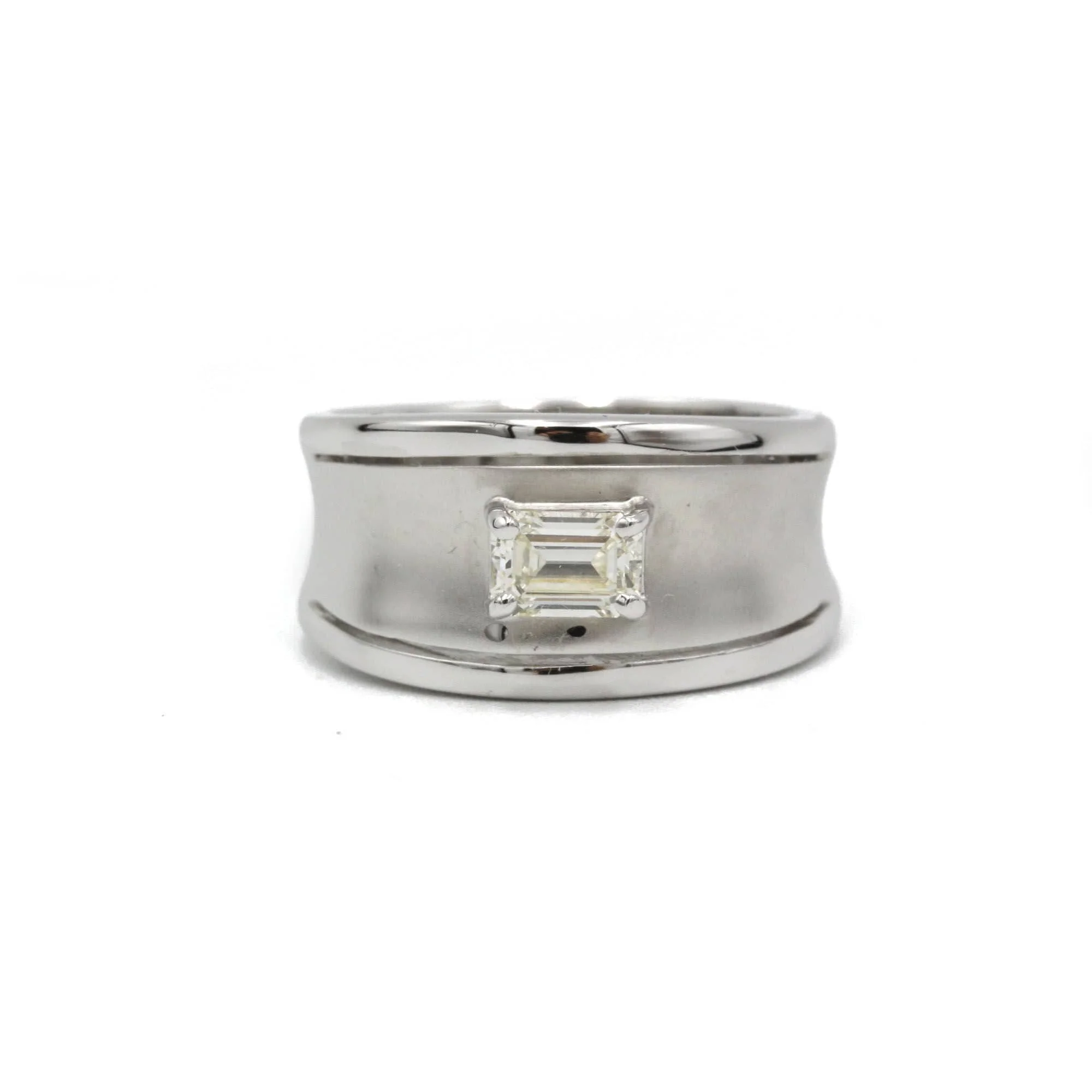 White gold and diamond ring - Image 2