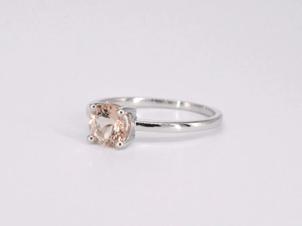 White gold ring with morganite - Image 4