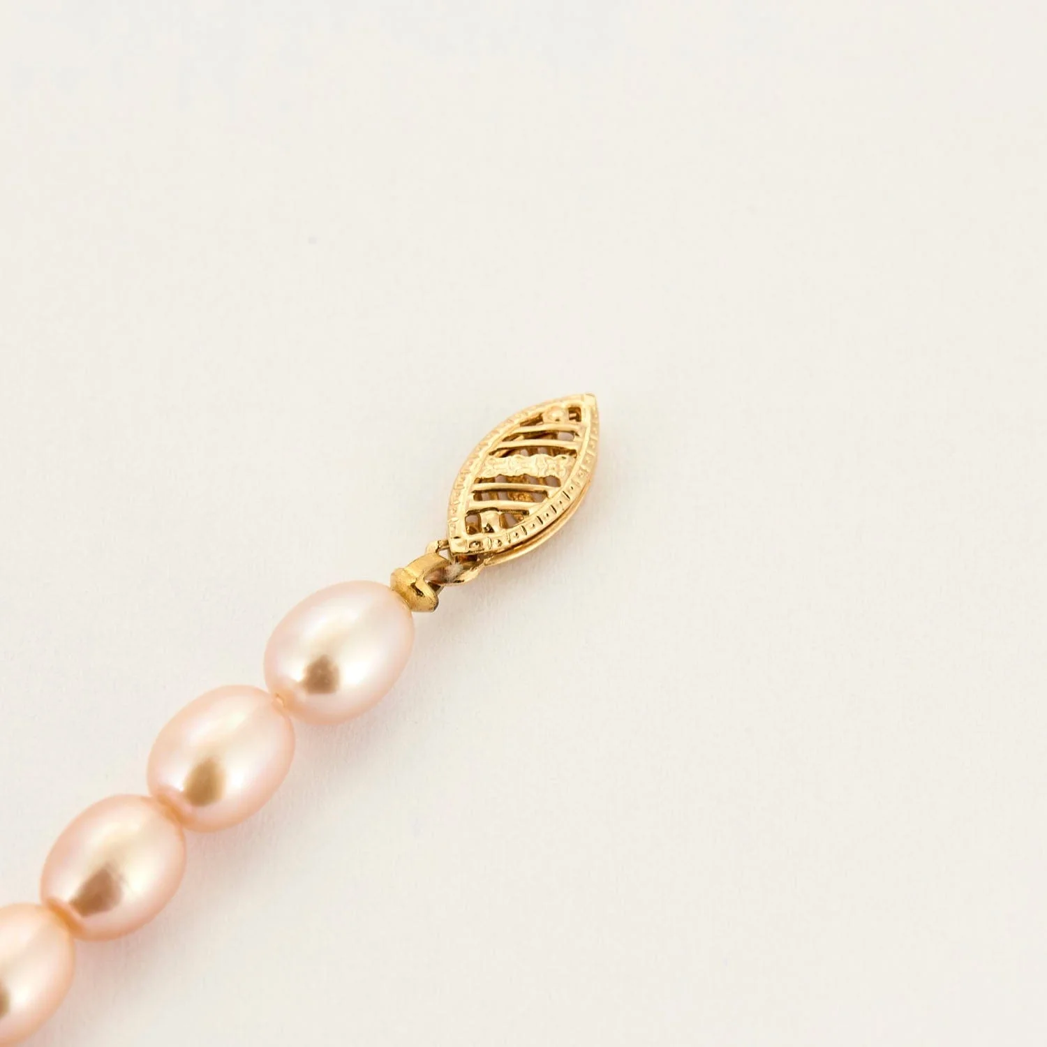 Yellow Gold Pearl Bracelet - Image 5