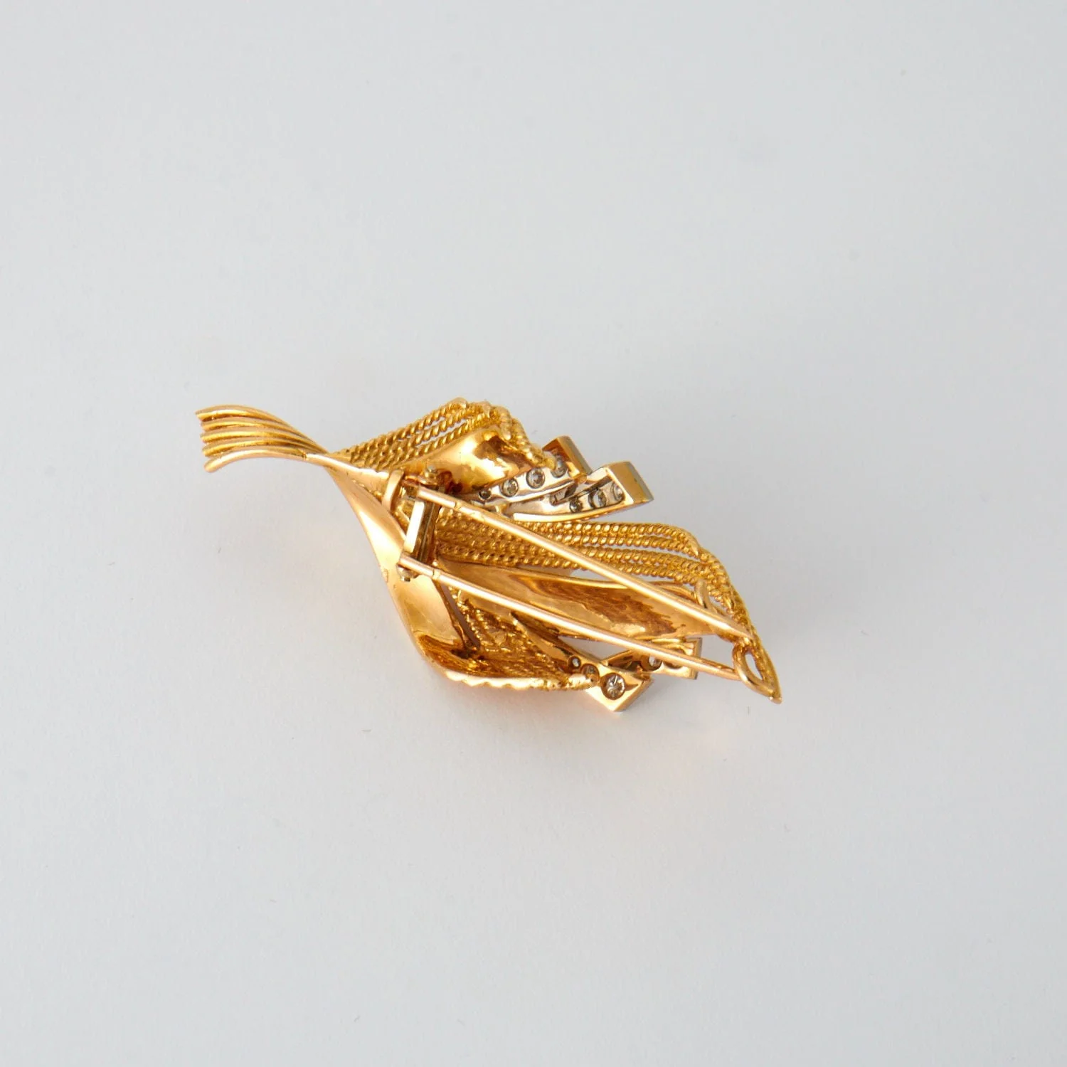 Yellow gold diamond brooch - Image 4