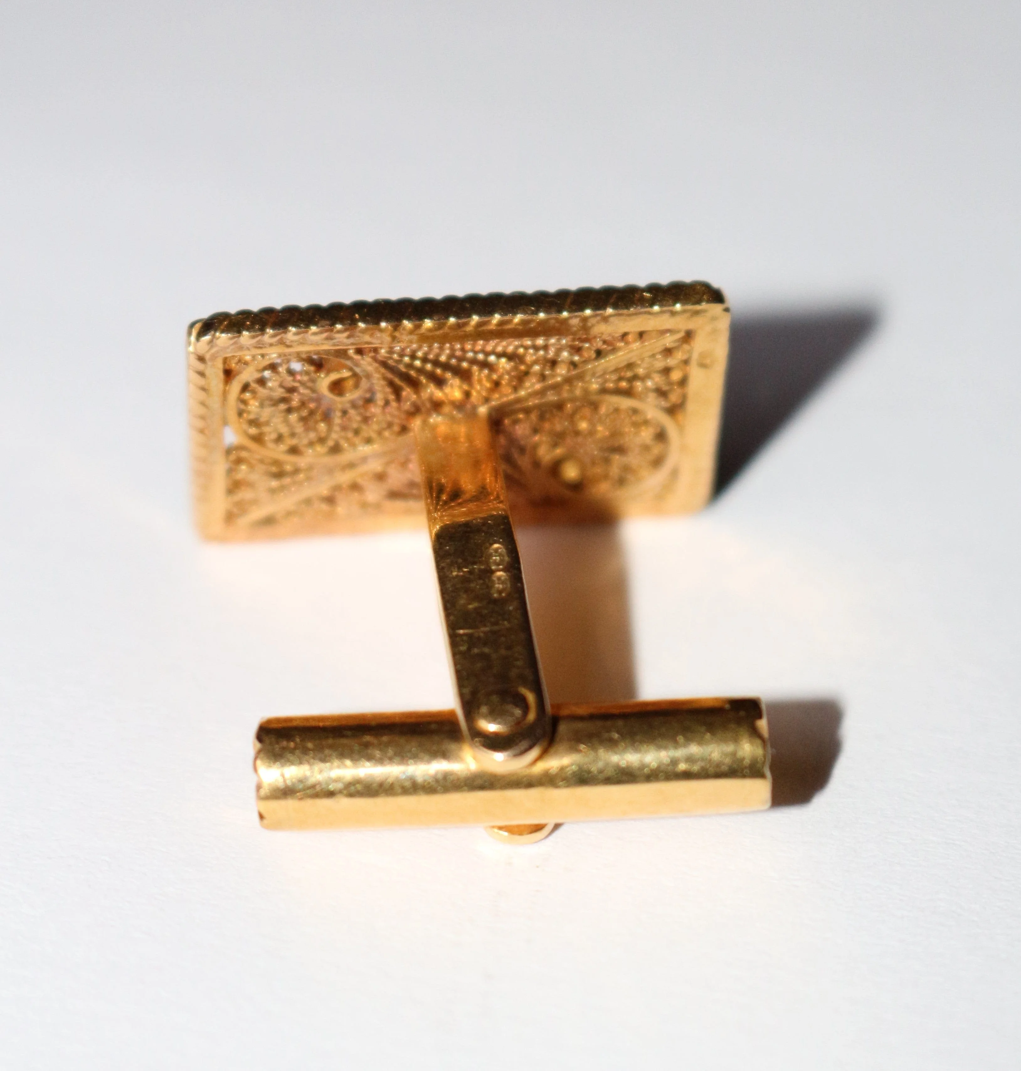 Openwork yellow gold cufflinks - Image 5