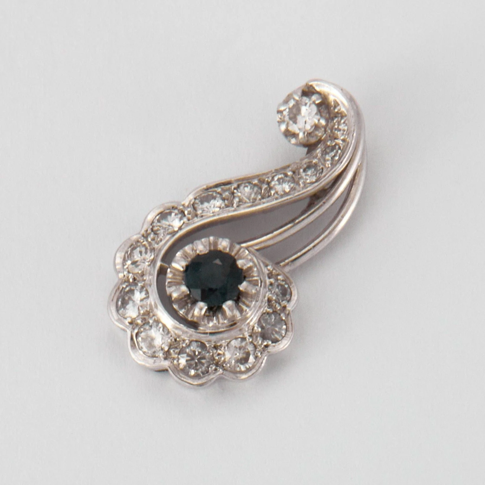 Diamond & Sapphire Pendant