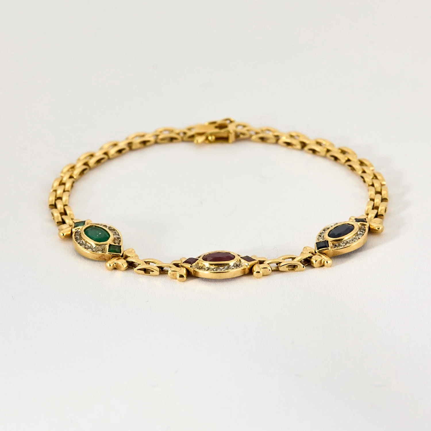 Prestige yellow gold and fine stone bracelet - Image 4