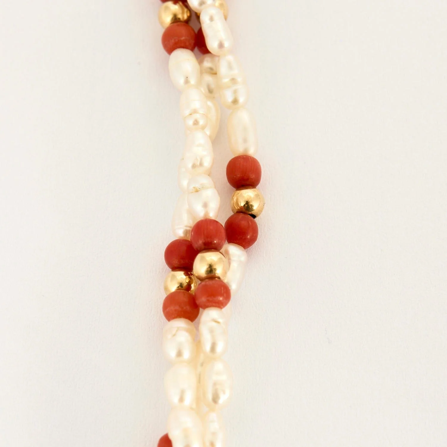 Coral pearl necklace - Image 4