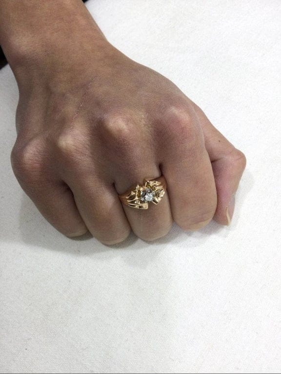 Rose Gold Diamond Ring - Image 3