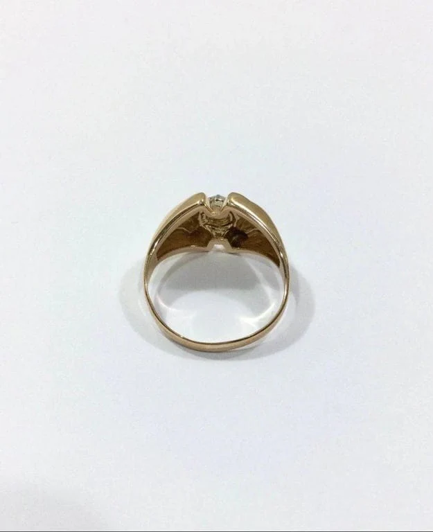 Rose Gold Diamond Ring - Image 9