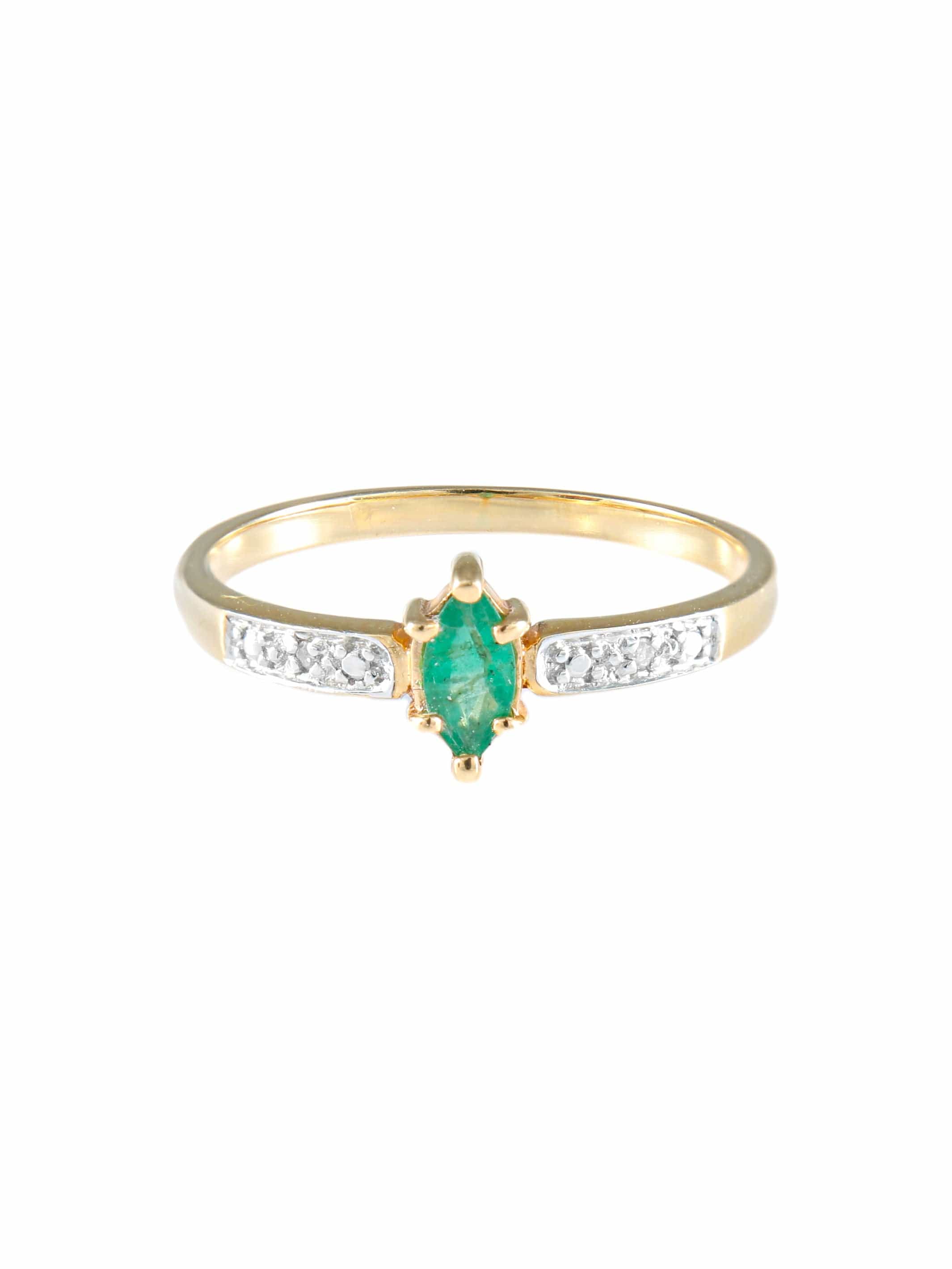 Emerald Diamond Ring