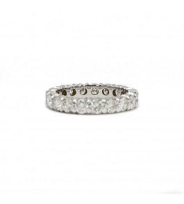 White gold wedding ring set with diamonds - Image 2