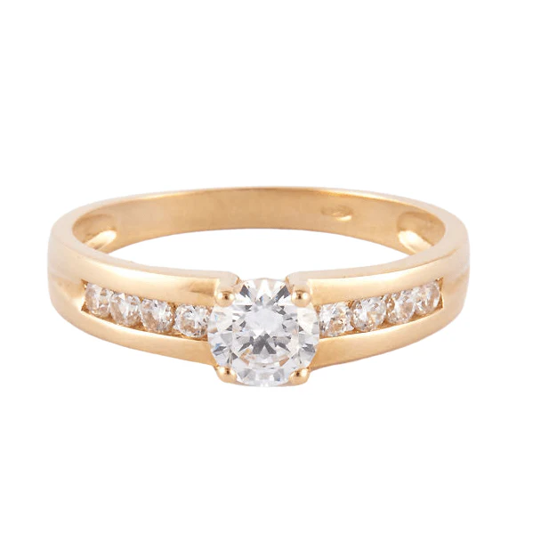 Solitaire ring in yellow gold, diamond