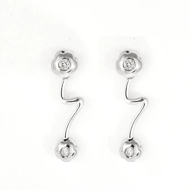 White gold and diamond earrings