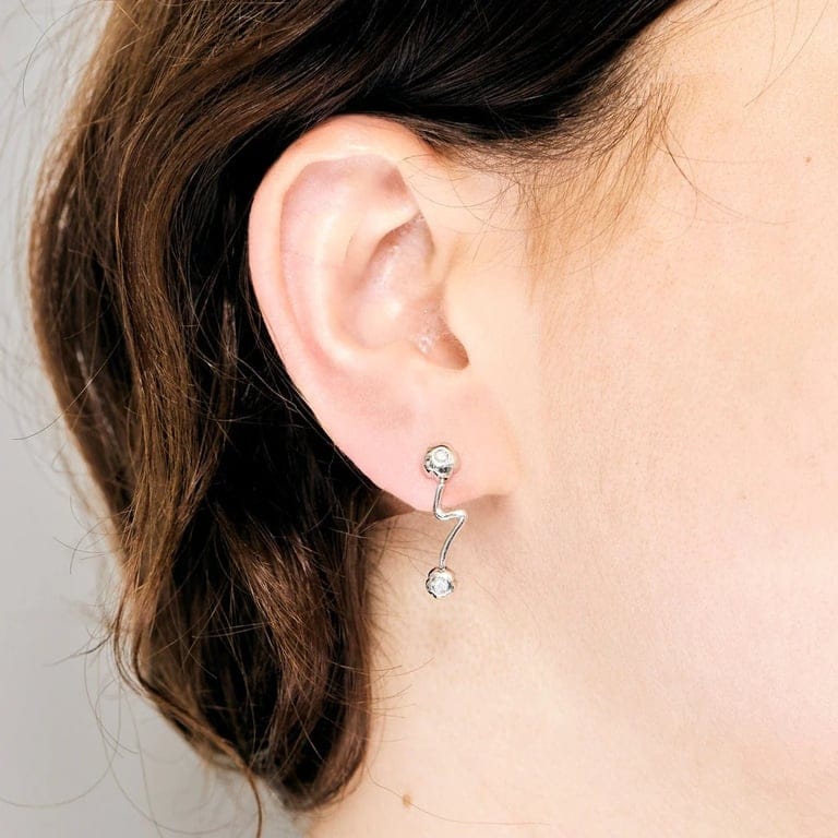 White gold and diamond earrings - Image 2