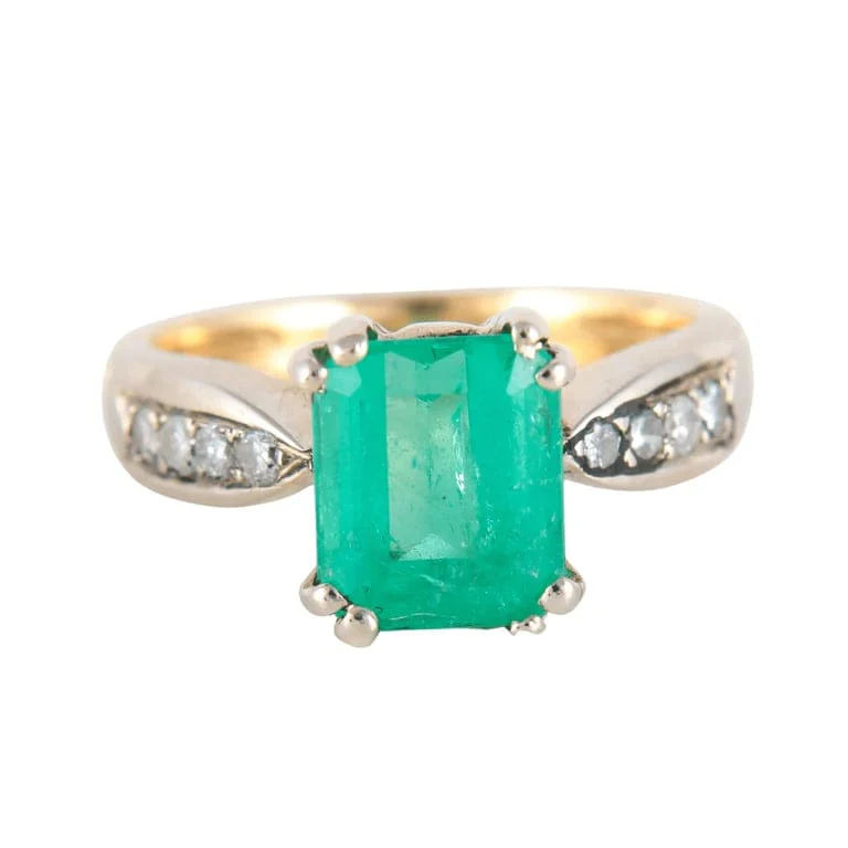 Rectangular Emerald Ring Diamonds
