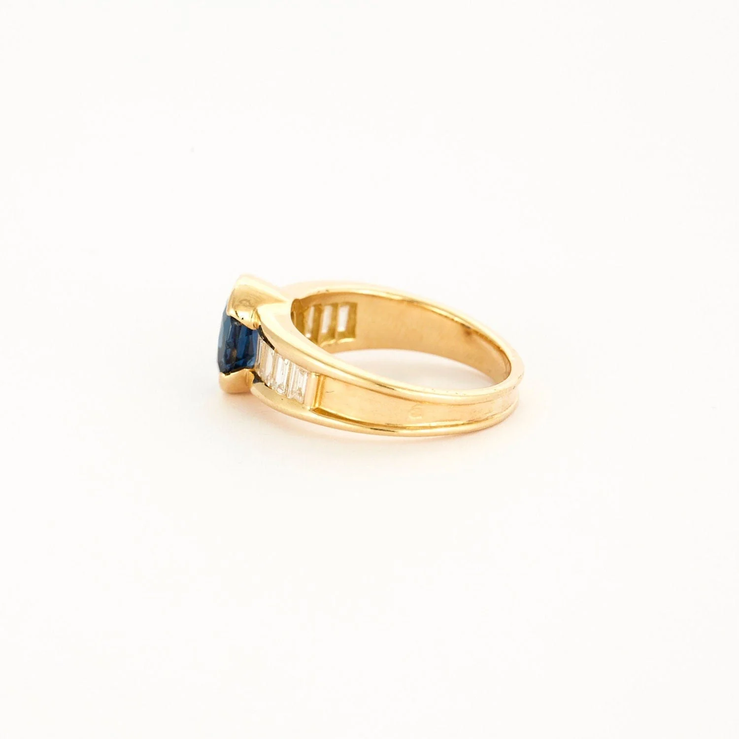 Prestige ring in yellow gold, sapphire and diamond - Image 6