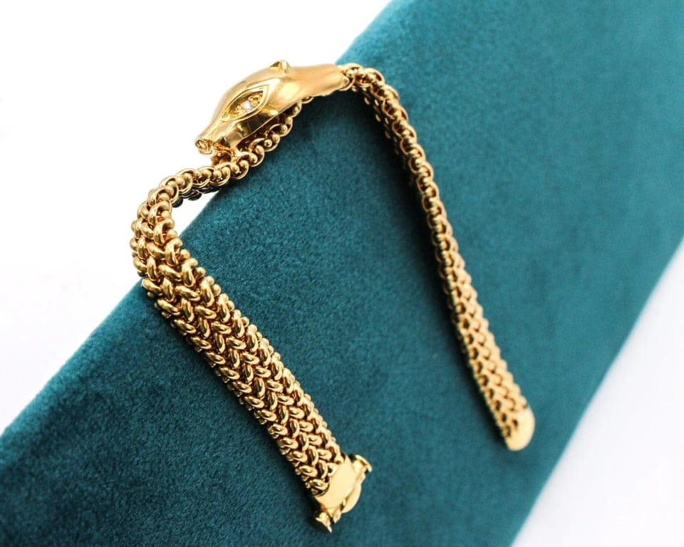 Yellow gold panther bracelet  - Image 3