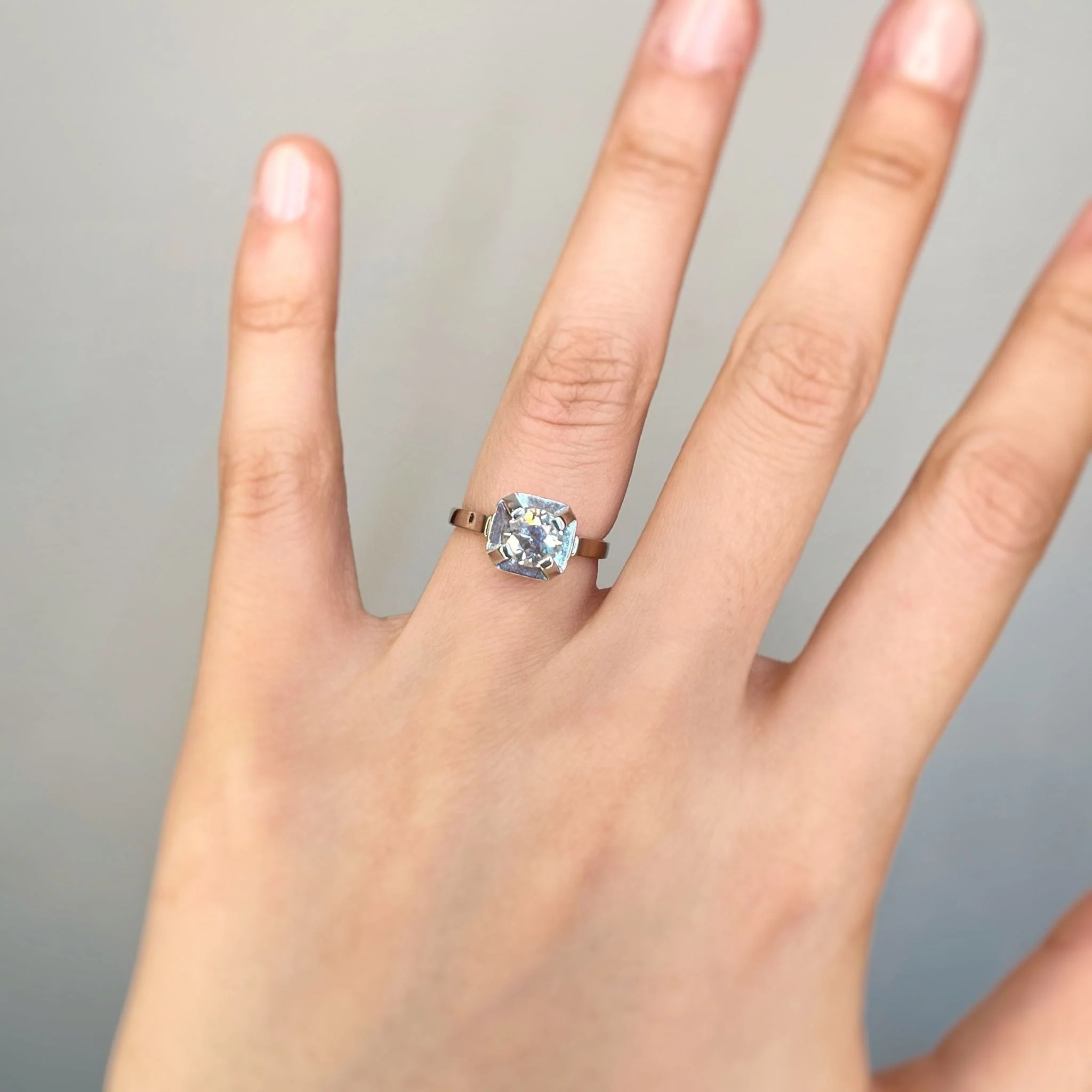 White gold diamond solitaire - Image 4