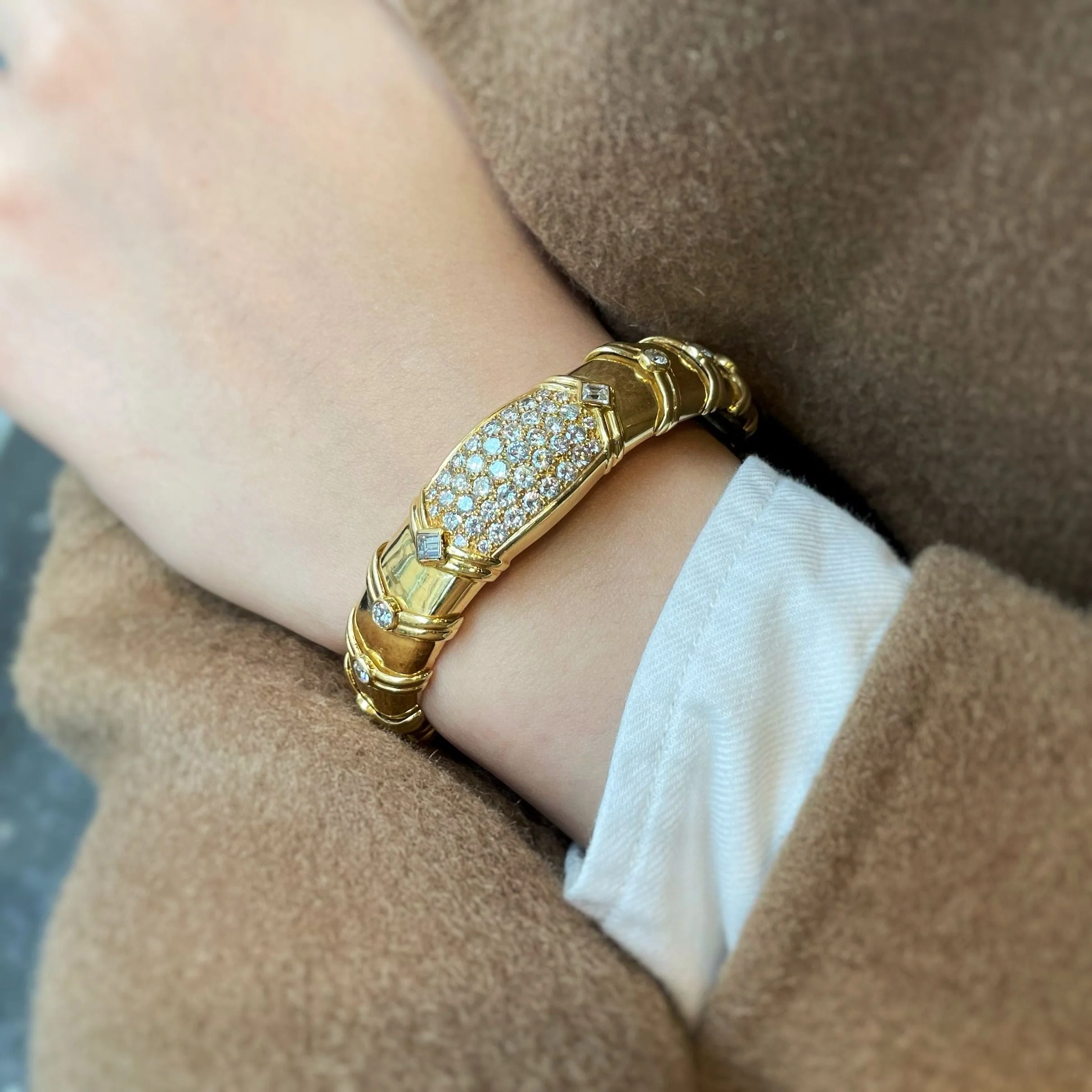 Yellow gold bracelet, diamonds - Image 4