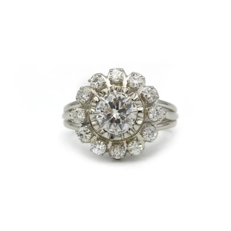 Ring - White gold and diamonds