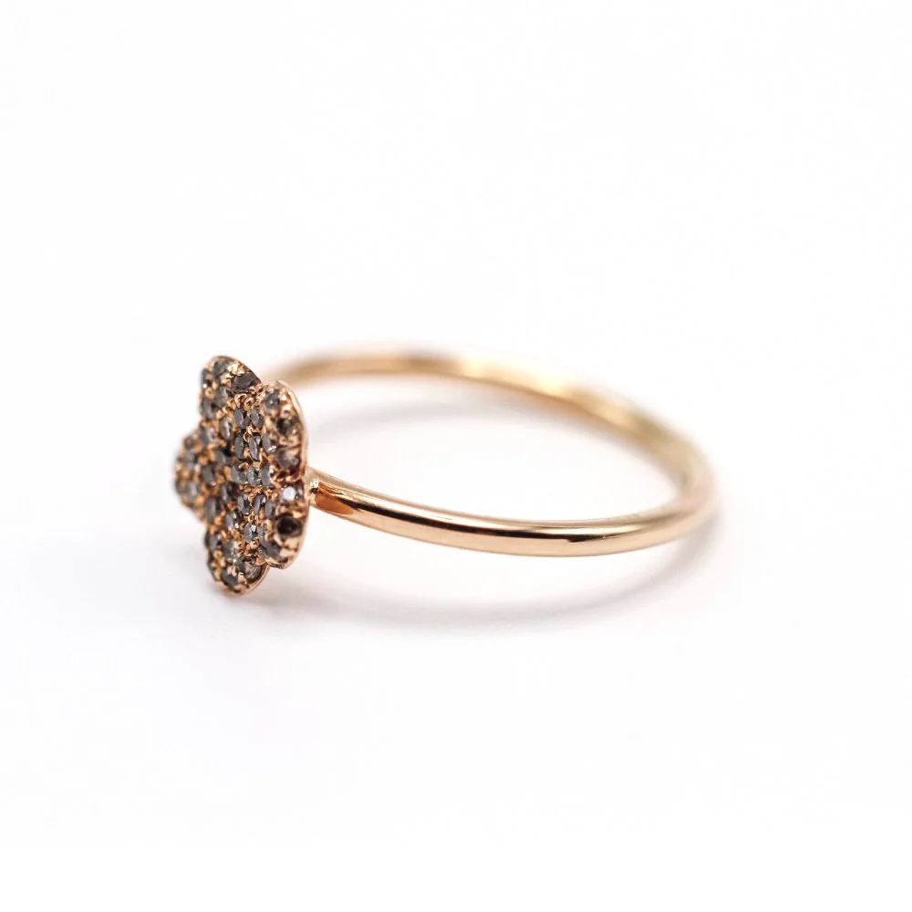Rose gold flower ring with diamonds  - Image 3
