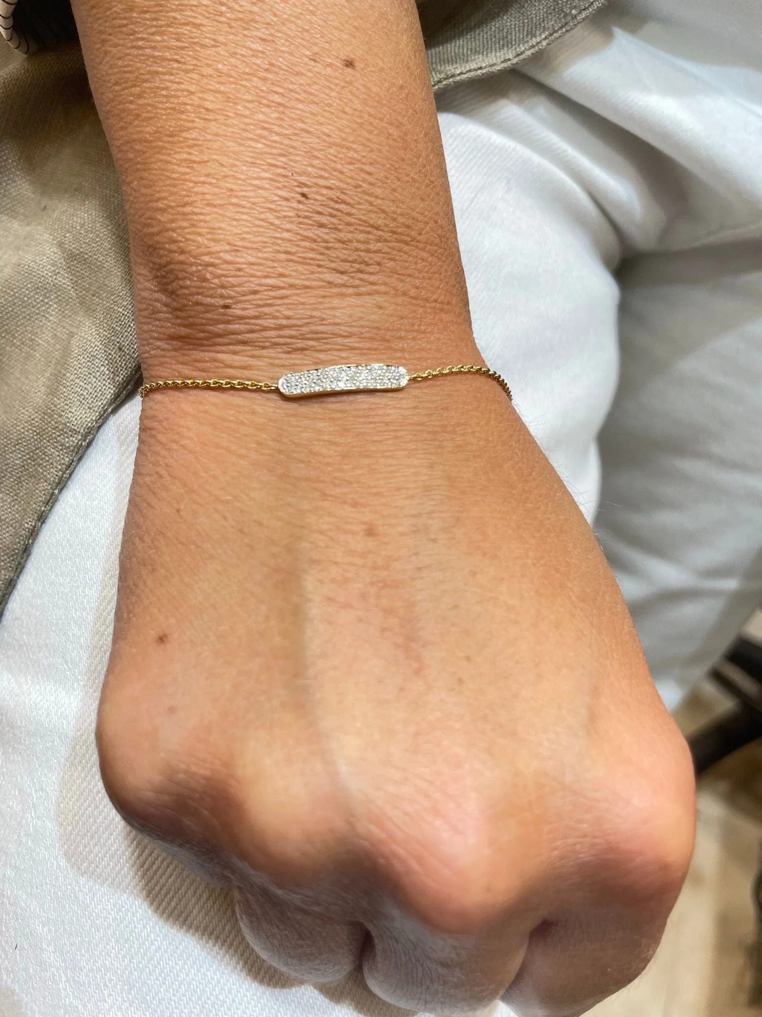 Yellow gold and diamond barrette bracelet - Image 4