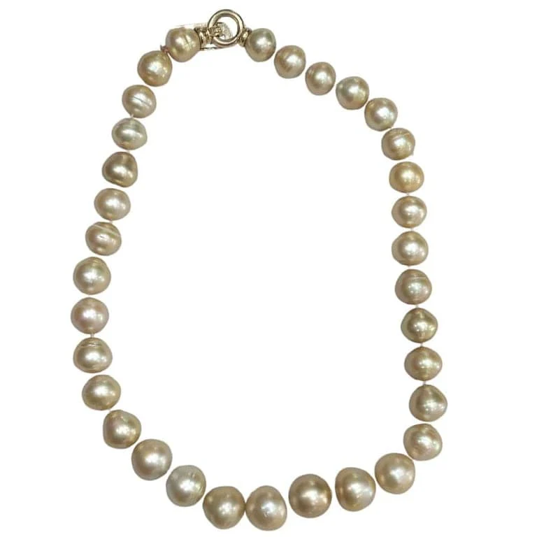 Golden pearl necklace