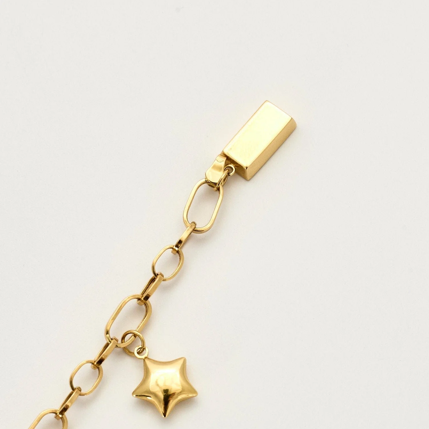 Yellow gold charm bracelet - Image 4
