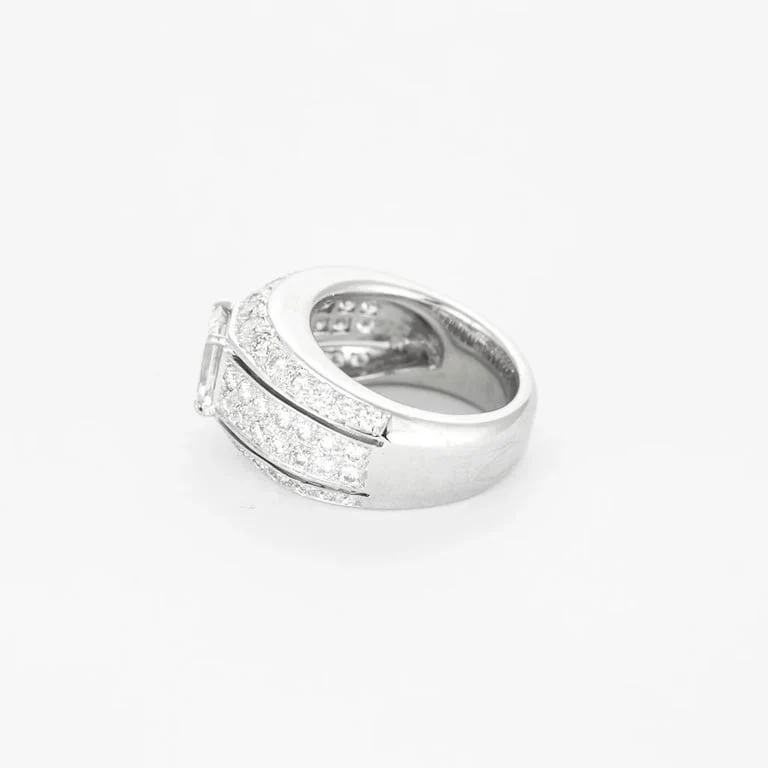 Tout Pour Moi ring in white gold and diamonds - Image 4