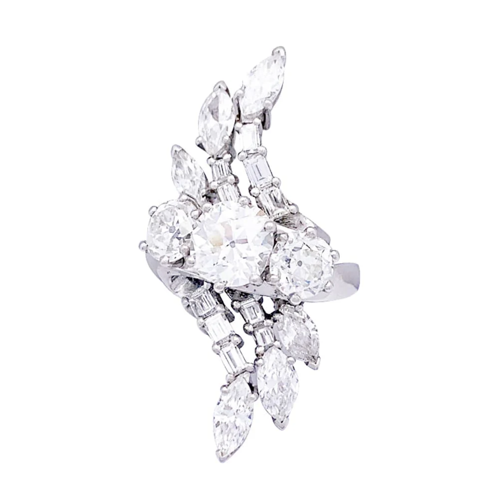 Diamond ring, platinum.