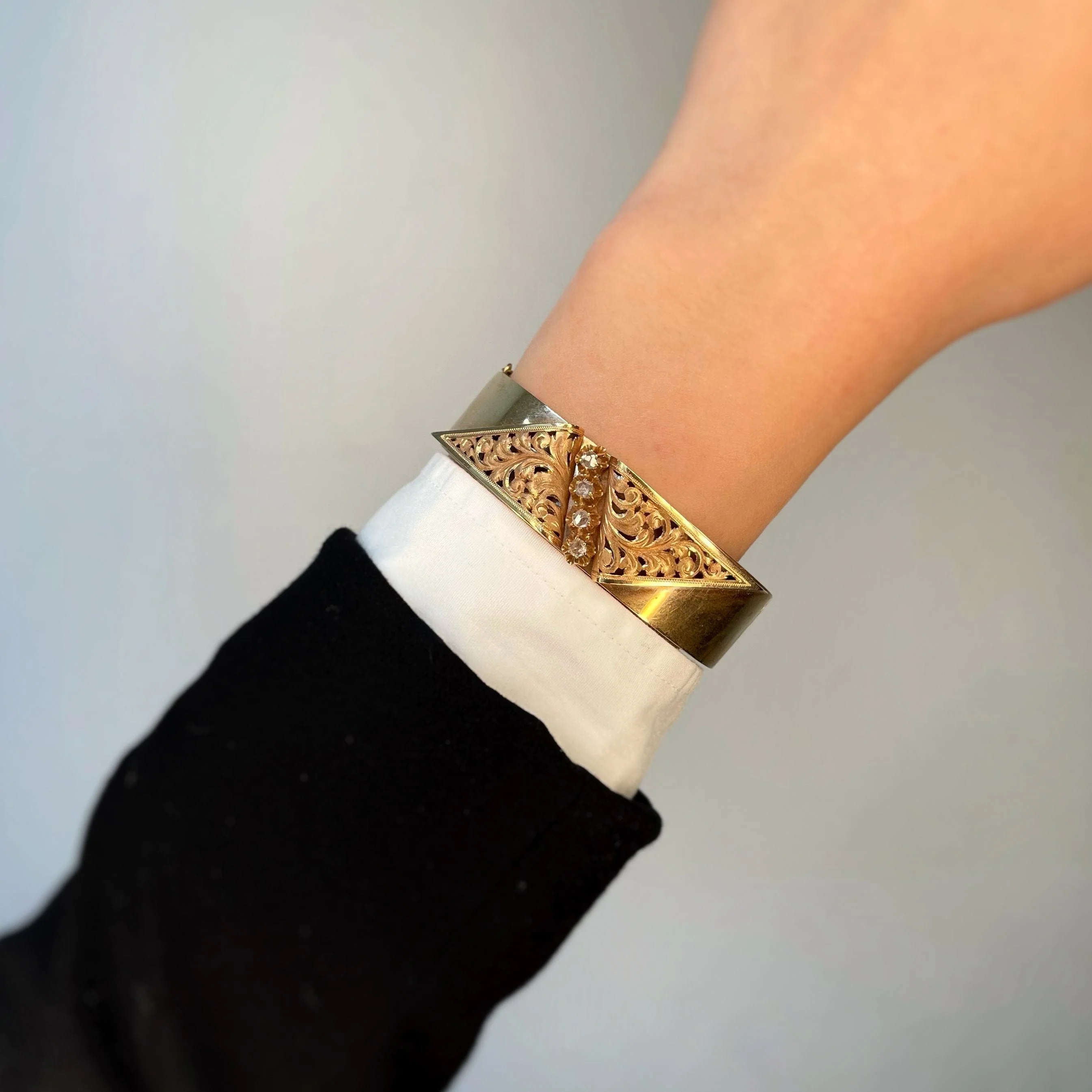Yellow gold diamond bracelet - Image 2