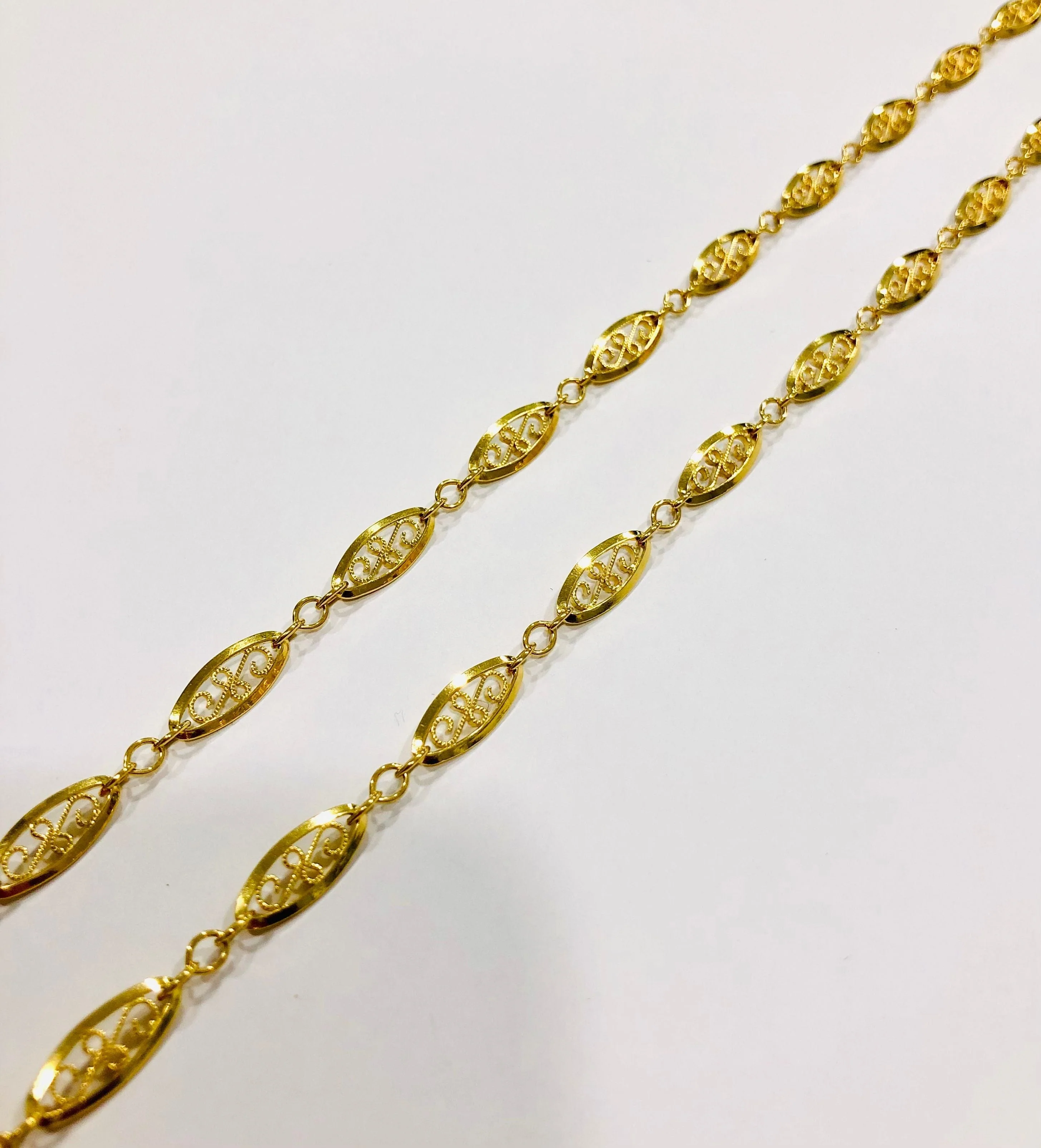 YELLOW GOLD FILIGREE MESH NECKLACE - Image 3