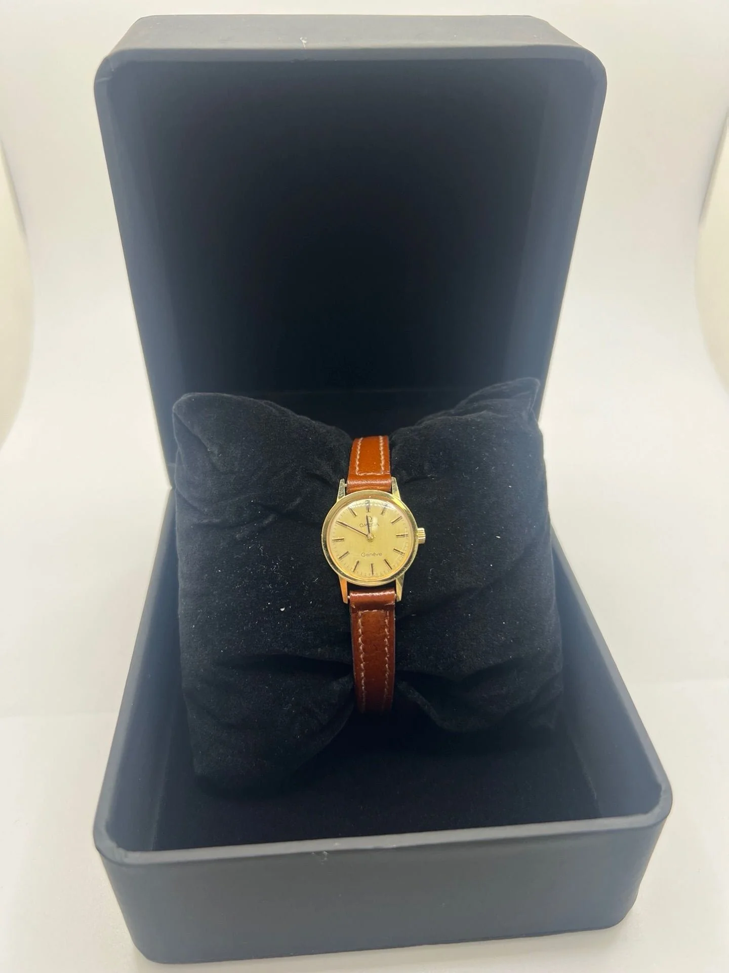 Omega Geneva Lady  - Image 12