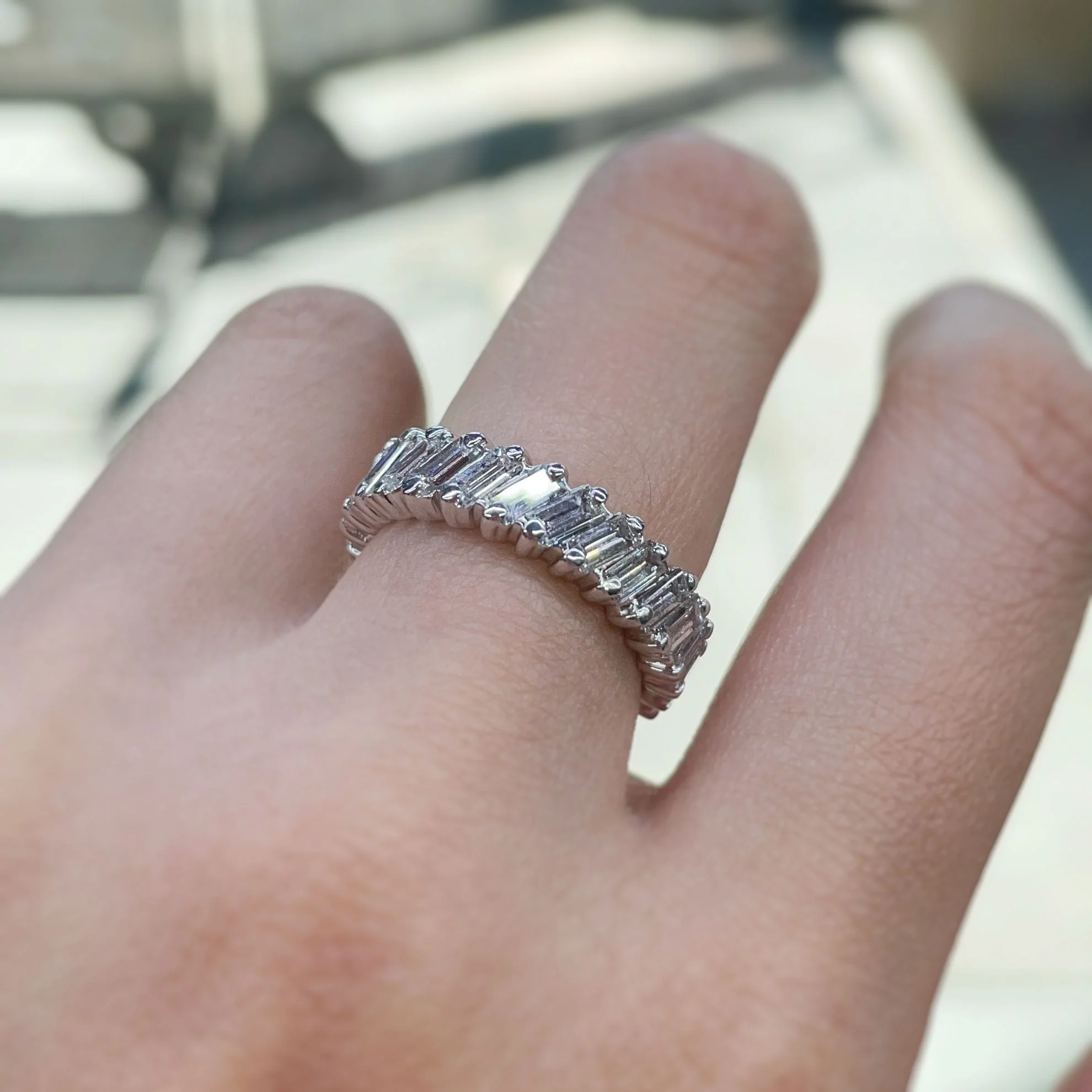 Wedding band - Gold & Diamonds - Image 3
