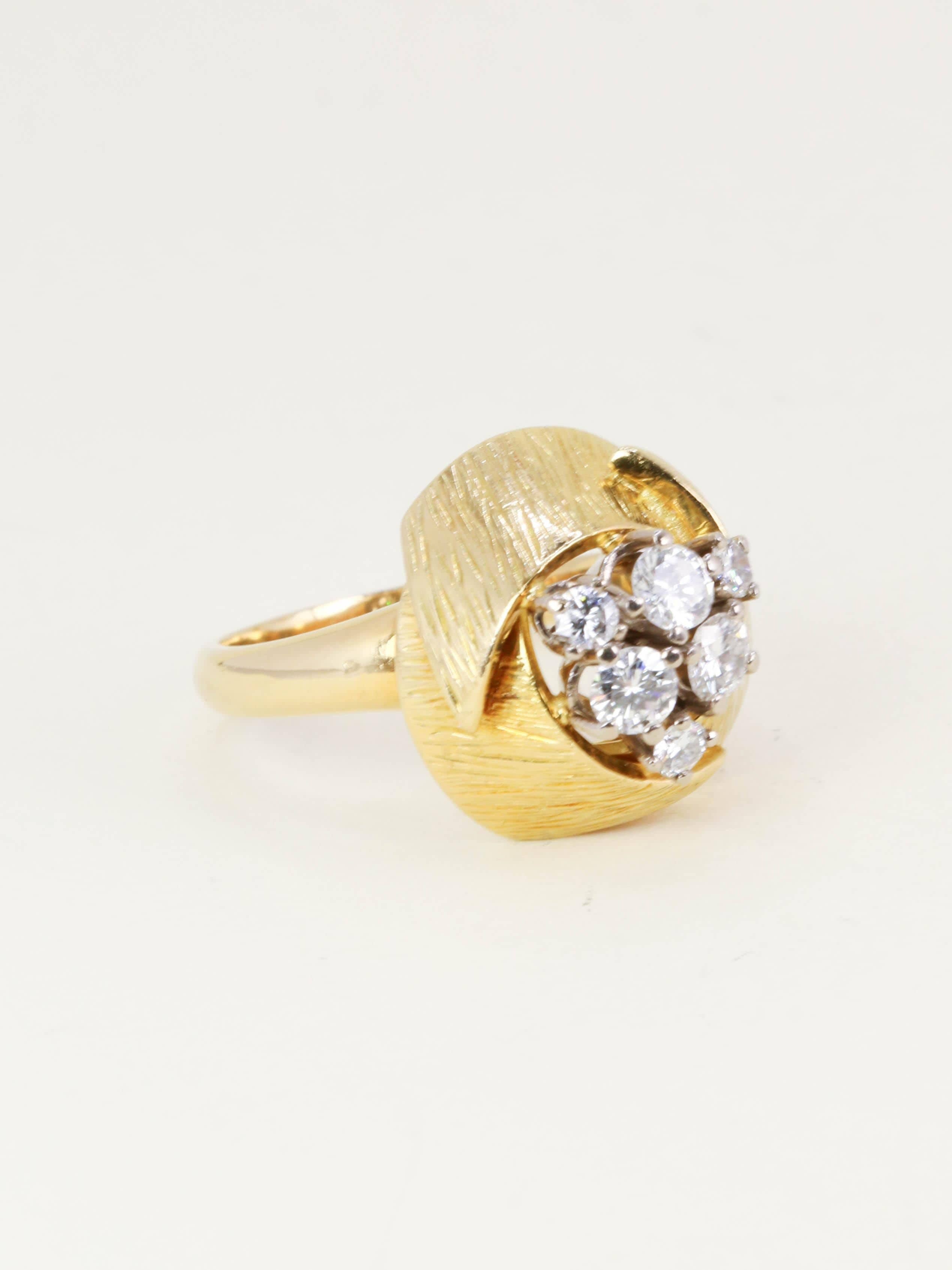 Yellow gold dome ring with diamonds  - Image 8