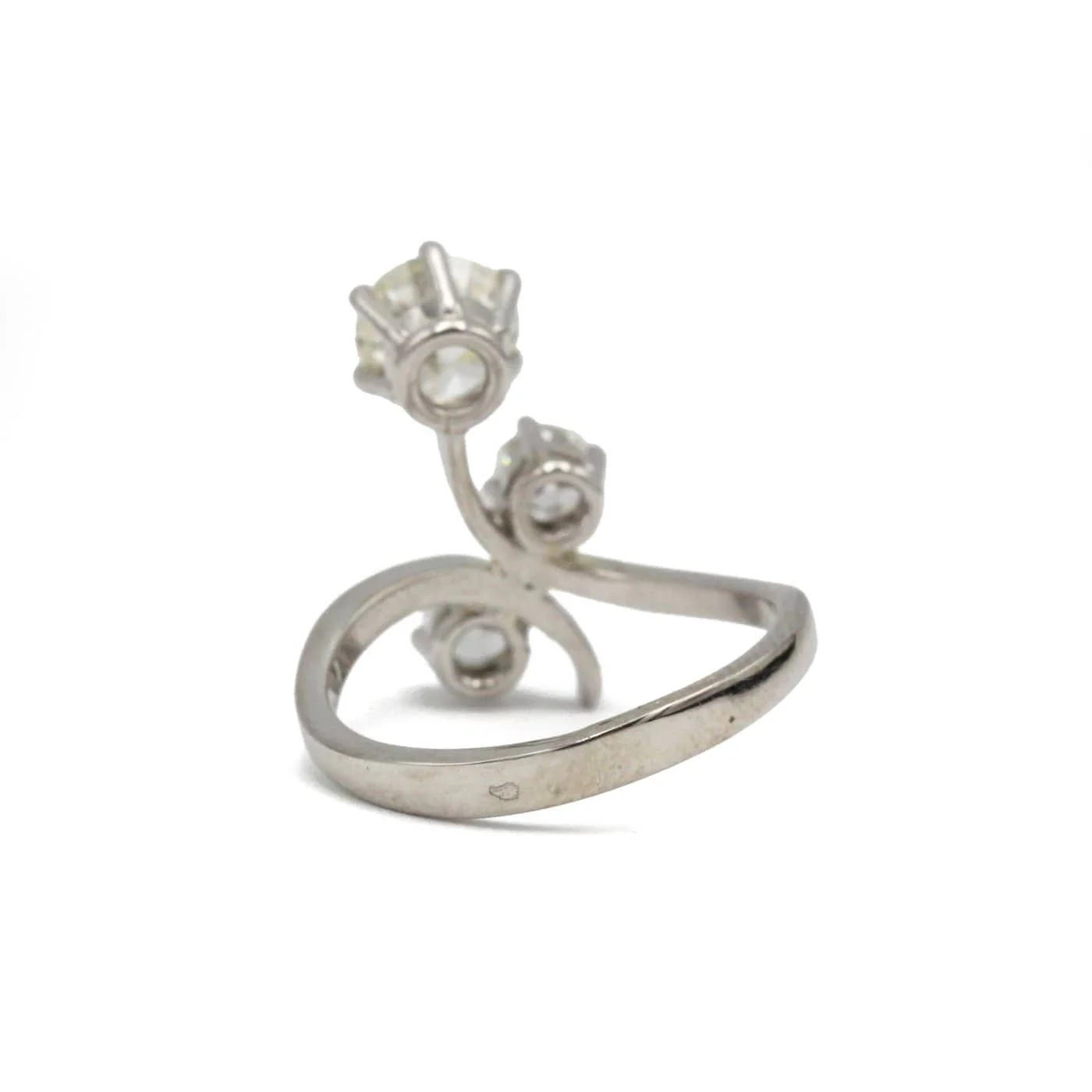 750 gold and diamond ring  - Image 6
