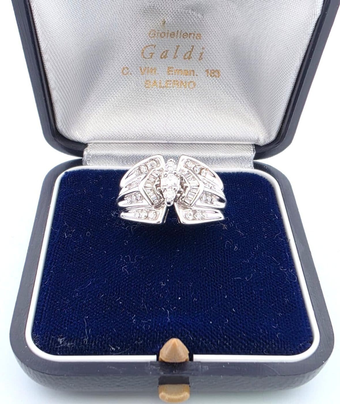 White gold ring with diamonds  - Image 7