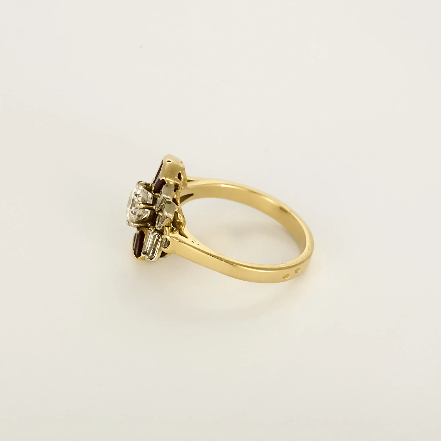 18k Yellow Gold Diamond Ring  - Image 4