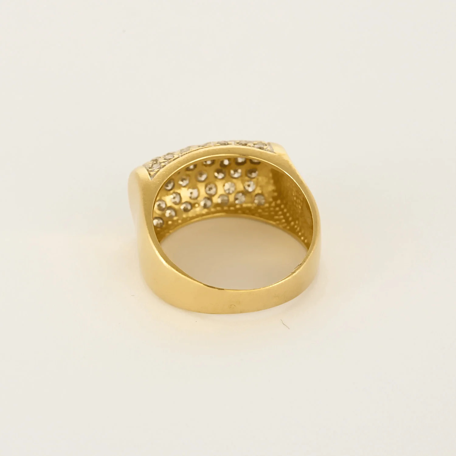 Ring of type Signet ring in yellow gold and diamonds  - Image 5