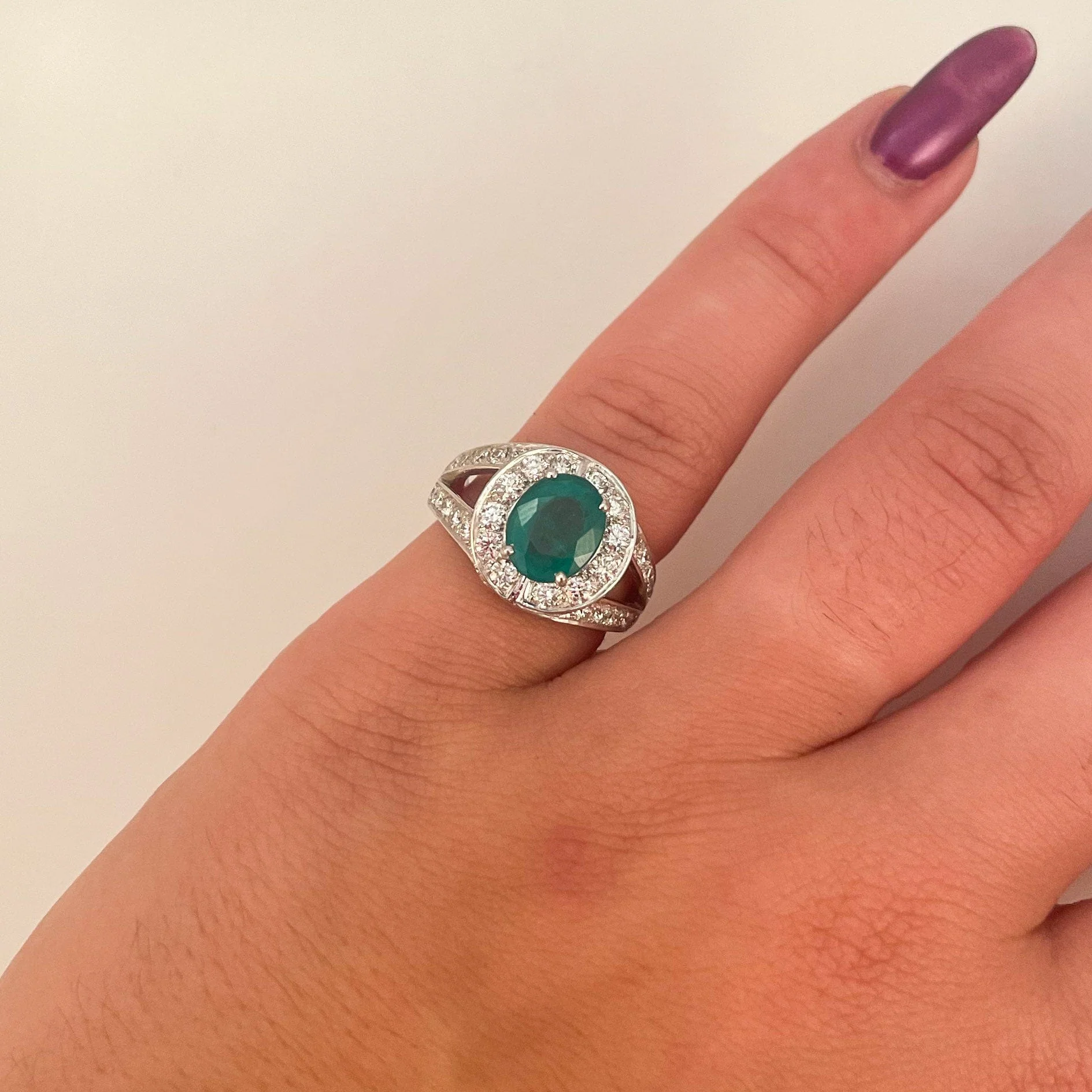 Emerald Diamond Bangle Ring - Image 2